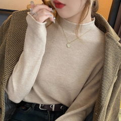 Soft waxy rolled hem bottoming shirt for women in autumn and winter. Warm stand-up collar with long-sleeved T-shirt. Fashionable and stylish knitted top.