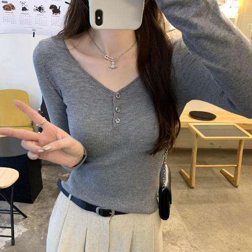 Real shot of autumn and winter V-neck inner and outer wool sweater for women 2024 temperament, high-end and exquisite long-sleeved top