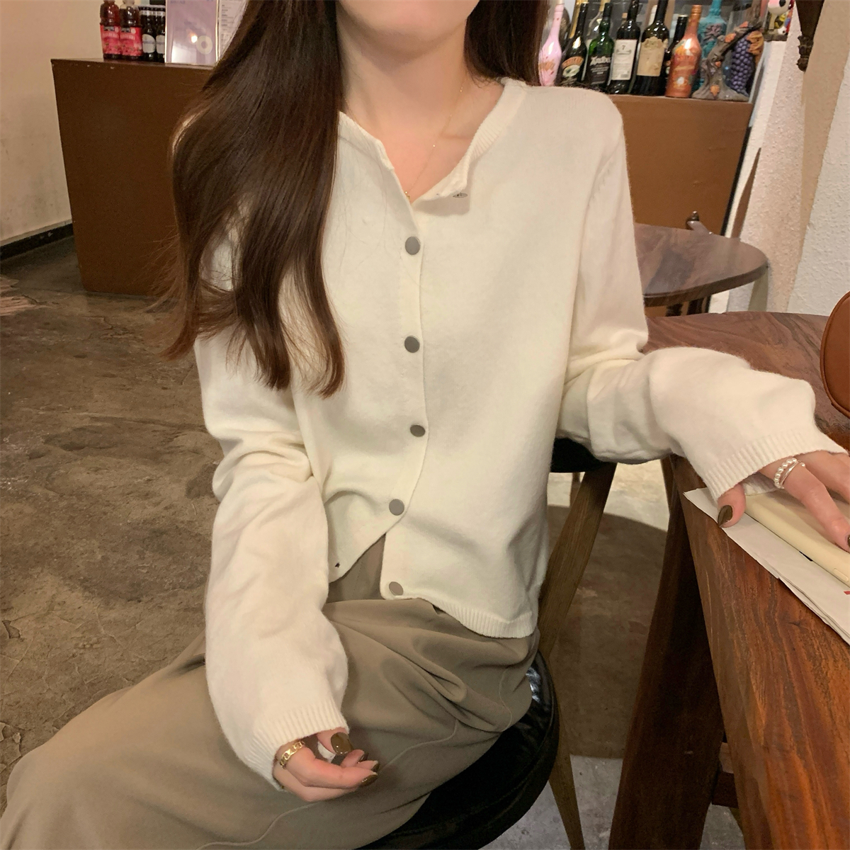 Actual shot of autumn and winter Korean style round neck versatile simple Andy velvet sweater long-sleeved cardigan sweater jacket