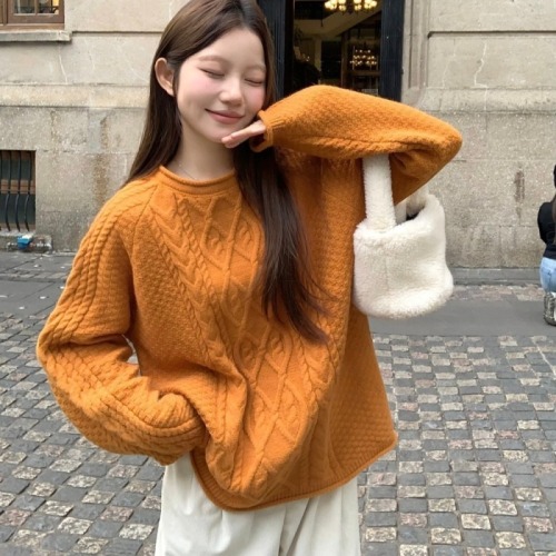 Actual shot of lazy style twist sweater for women in autumn and winter, soft and waxy suit top + versatile corduroy wide-leg pants two-piece set