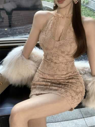 Real shot of hot girl brushed hollow lace sleeveless dress slimming short autumn and winter