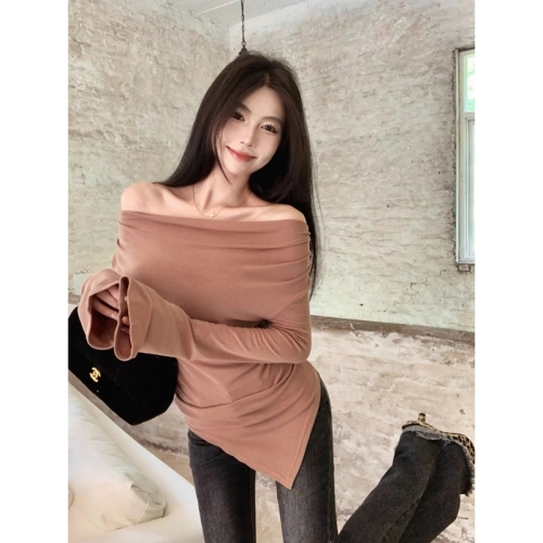 Official picture of high-elastic ribbed German velvet slope-neck off-shoulder long-sleeved T-shirt irregular slim fit top