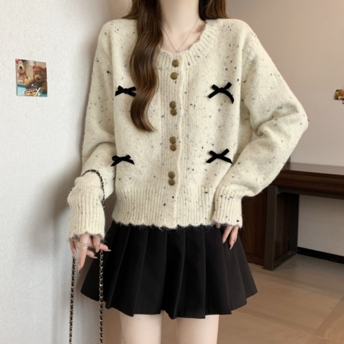 Large size high-end bow knitted cardigan for women with slightly fat mm waist and slimming autumn and winter sweater jacket