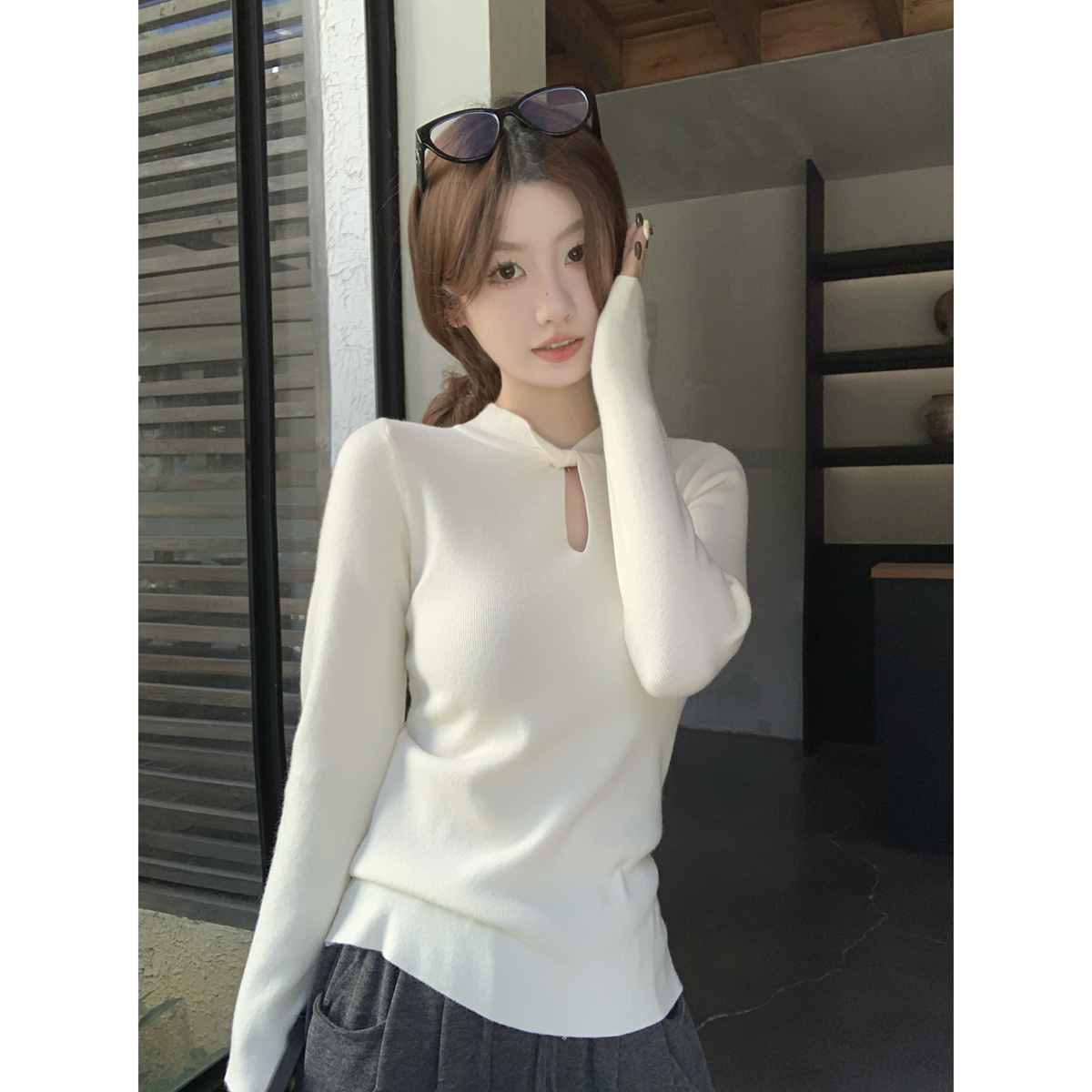 Real shot of autumn and winter Korean style round neck twist design Andy velvet sweater bottoming long-sleeved sweater top for women