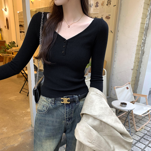 Real shot of autumn and winter V-neck inner and outer wool sweater for women 2024 temperament, high-end and exquisite long-sleeved top