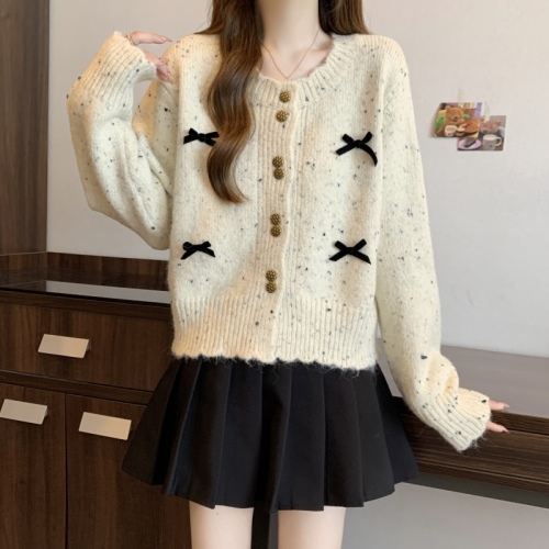 Large size high-end bow knitted cardigan for women with slightly fat mm waist and slimming autumn and winter sweater jacket
