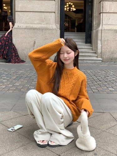 Actual shot of lazy style twist sweater for women in autumn and winter, soft and waxy suit top + versatile corduroy wide-leg pants two-piece set