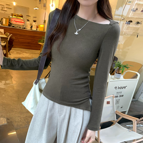 Actual pictures of sloping shoulders, irregular slim fit, white long-sleeved bottoming shirt for women, autumn and winter niche pure desire hottie tops