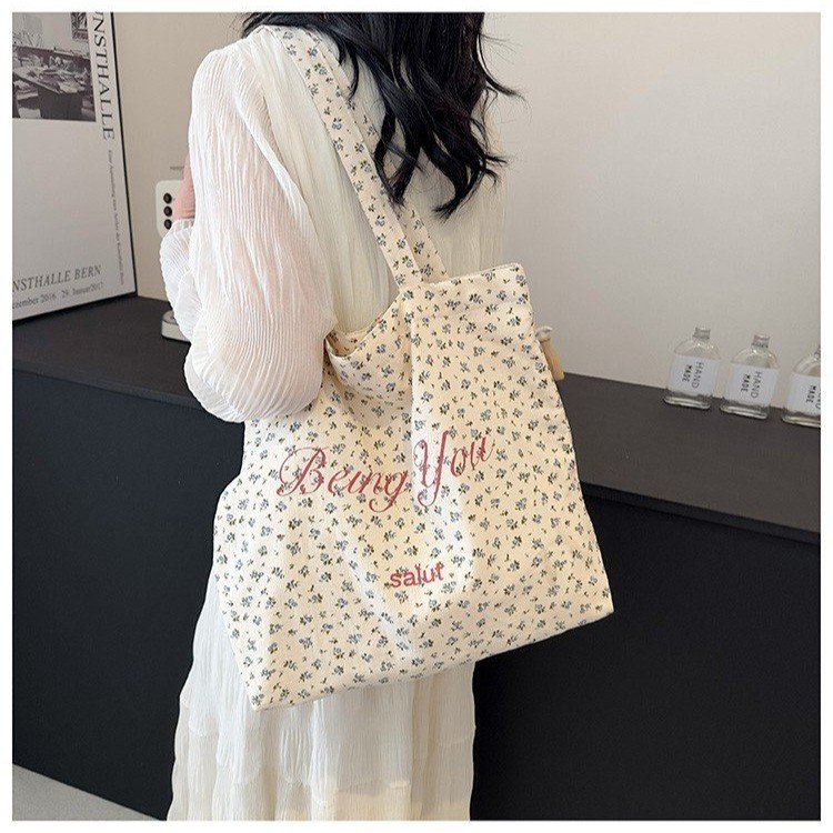 Japanese Hong Kong style design small floral shoulder bag original summer Korean version ins fashion large capacity canvas tote bag