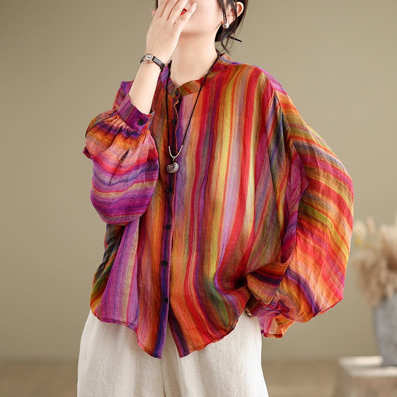 New high-end rainbow striped round neck loose age-reducing shirt
