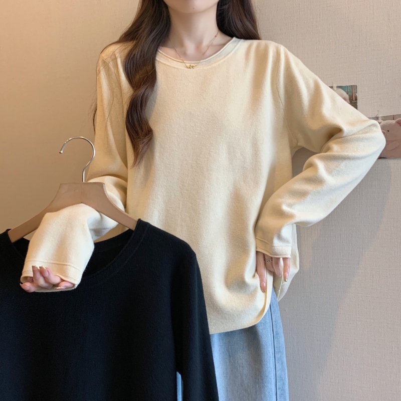 Fat girl large size autumn and winter round neck solid color knitted bottoming shirt loose slimming long-sleeved sweater