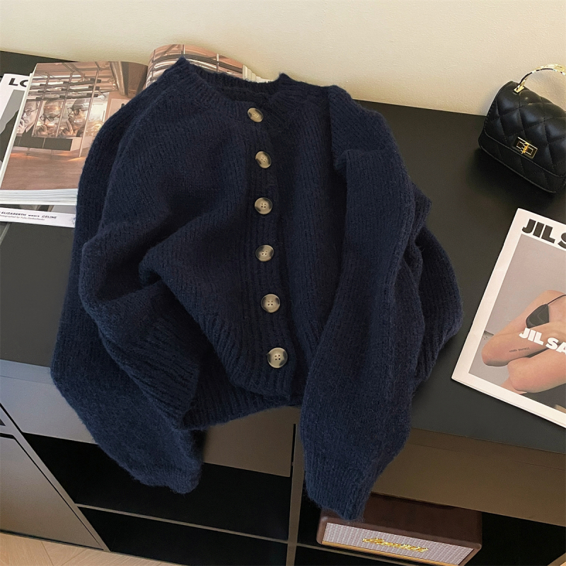Autumn and winter retro solid color soft waxy cardigan women's new single-breasted round neck loose thickened versatile sweater