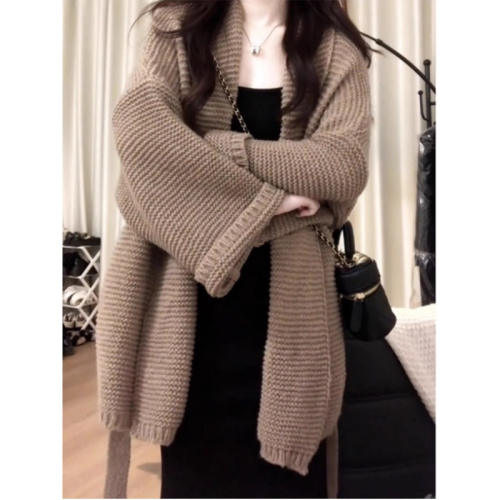 French high-end khaki sweater coat for autumn and winter, loose strappy long-sleeved knitted cardigan for small people