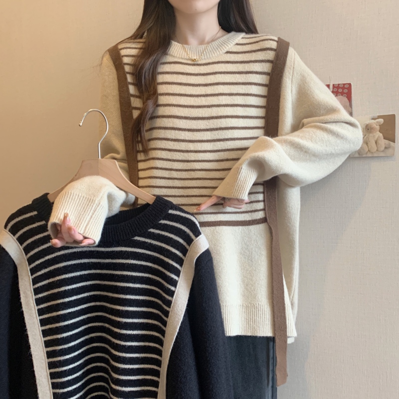 Fat girl large size autumn and winter thickened round neck fake two-piece striped sweater sweater slimming body-covering top