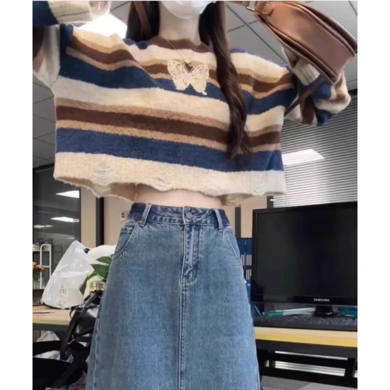American Retro Contrast Color Striped Butterfly Soft Waxy Round Neck Sweater Women's Spring and Autumn Short Small Loose Knitted Top