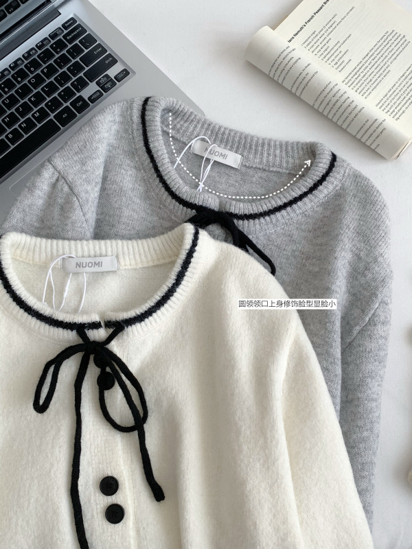 Xiaoxiang style design, atmospheric contrasting color, round neck knitted cardigan for women, new style in autumn and winter