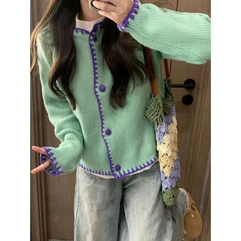 Korean version of soft, waxy, gentle and contrasting color long-sleeved knitted sweater for women 2024 new autumn sweet age-reducing cardigan top