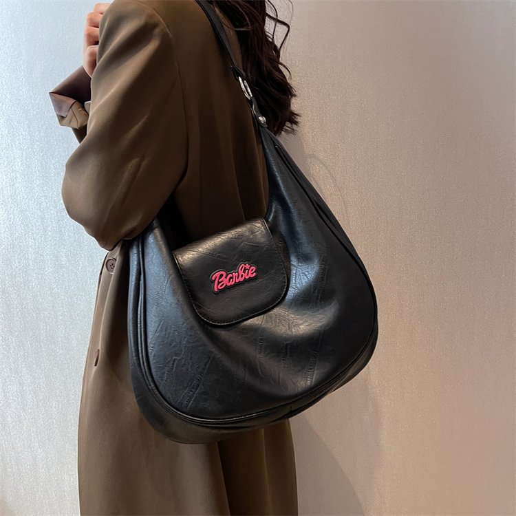 Casual soft surface retro large-capacity bag women's autumn and winter new fashion shoulder bag popular popular bucket bag