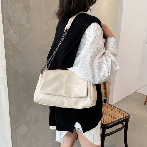 Bags for women, new large capacity, trendy and versatile autumn and winter commuter bags, niche chain crossbody bags, shoulder bags, large bags