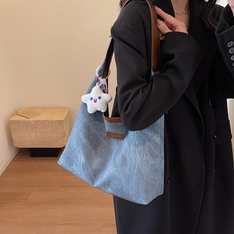 This year's popular bags women's tote bag large capacity autumn and winter 2024 new casual shoulder class commuter bag