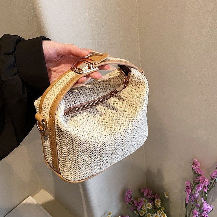 Straw bags for women in stock 2024 foreign trade new fashion handbags casual vacation single shoulder diagonal beach bag