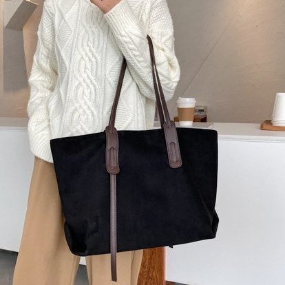 Large-capacity bag for women in autumn and winter new high-end retro tote bag frosted handbag commuter shoulder bag