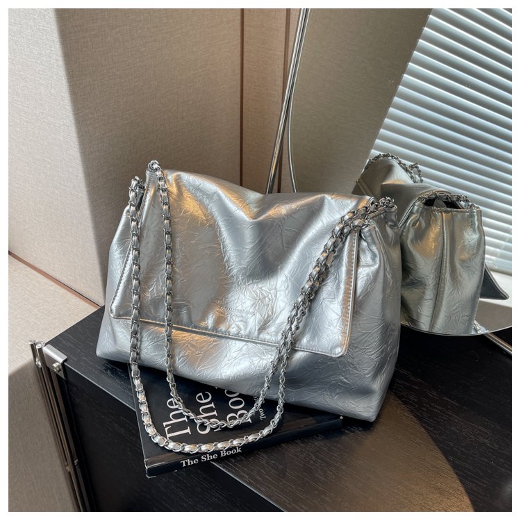 High-end simple armpit bag 2024 new women's bag fashionable large-capacity shoulder bag trendy versatile crossbody bag