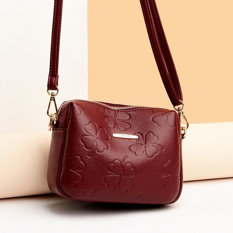 Small bag women's bag new trend embossed middle-aged and elderly mother's large capacity temperament women's shoulder crossbody bag