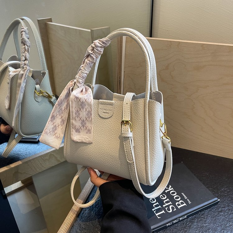 Handbags for Women 2024 New Spring and Summer Niche Bucket Bags Commuting Versatile Shoulder Crossbody Bags Popular Women's Bags