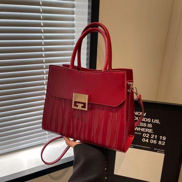 2024 New Women's Bag Fashion High-Quality Red Wedding Bag Versatile Shoulder Crossbody Bag Large Capacity Portable Tote Bag