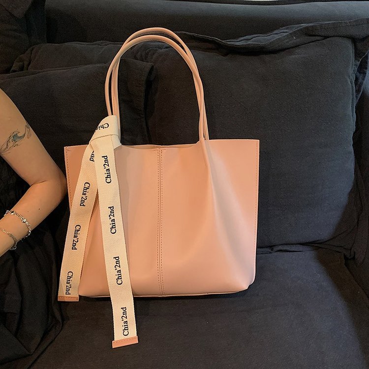 Fashionable commuter large-capacity bag, new women's bag, high-end, stylish and versatile shoulder bag, popular tote bag