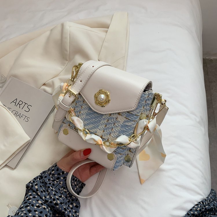 Small bag women's summer shoulder crossbody bag 2024 new trendy fashion woolen small square bag Internet celebrity chain mobile phone bag