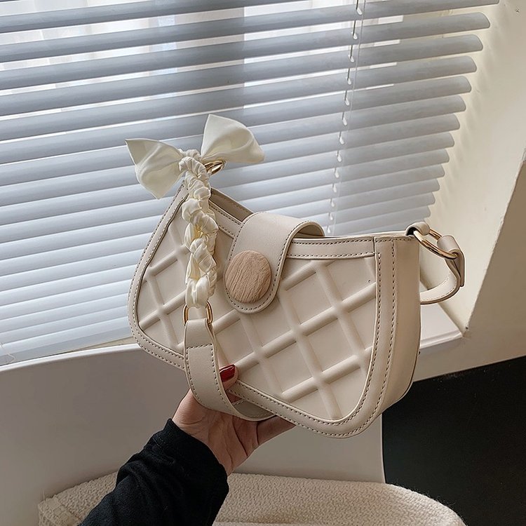 French bag for women 2024 new summer fresh and fashionable armpit bag for women high-end versatile shoulder crossbody bag