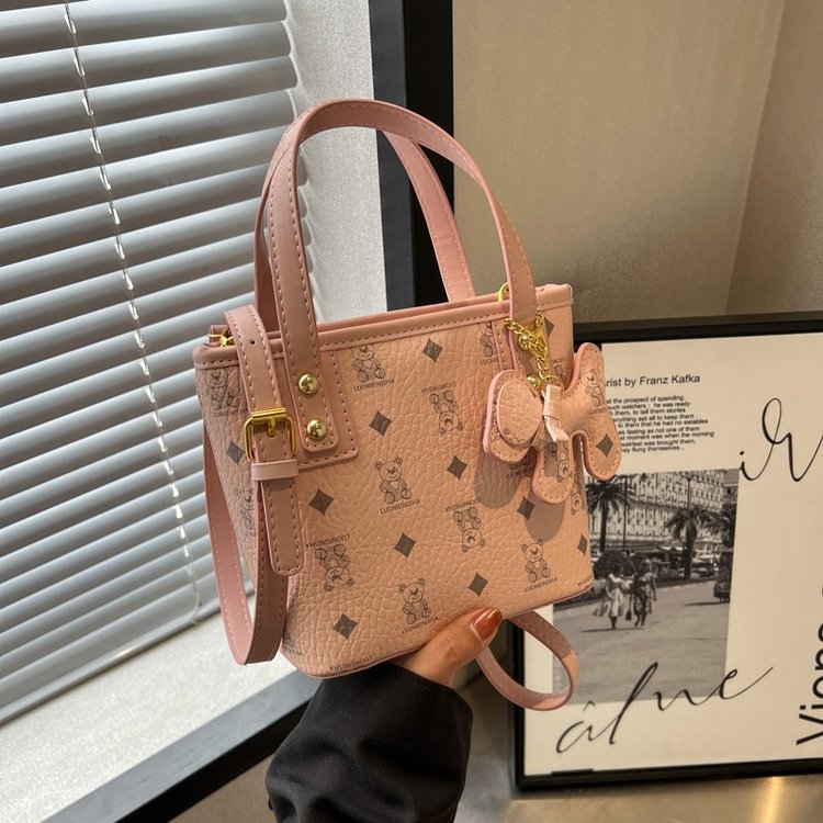 Casual texture large-capacity bucket bag new female niche popular versatile foreign style commuter shoulder bag