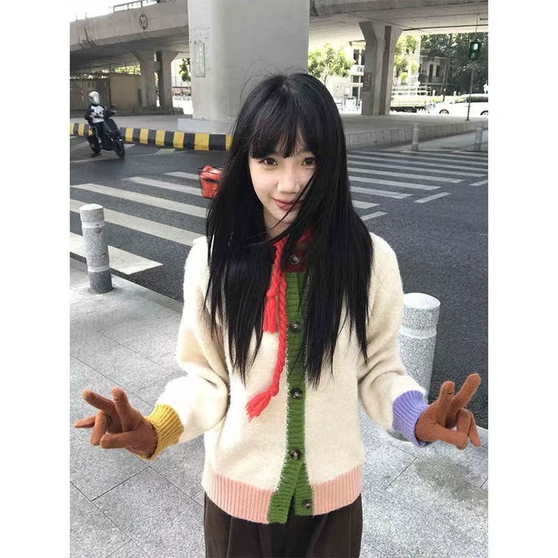 Korean style lazy style contrasting round neck long-sleeved knitted sweater for women in autumn and winter with a loose and slimming knitted sweater top