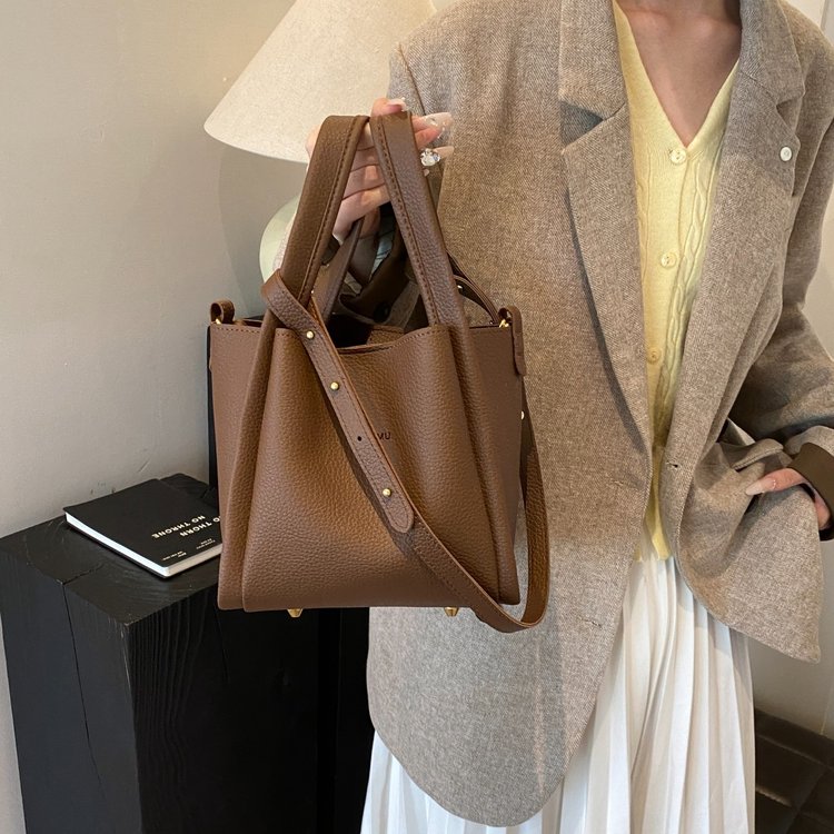 Litchi Pattern Bucket Bag 2024 New Women's Bag Simple Summer Shoulder Bag Portable Vegetable Basket Bag Two-piece Set