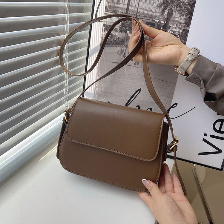 This year's popular bags for women 2024 new fashion cross-body bag, foreign style versatile shoulder bag, Internet celebrity texture small square bag