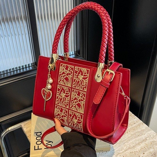 Large-capacity wedding bag for women, stylish red envelope, red envelope for wedding, special women's bag, mother's bride's shoulder bag