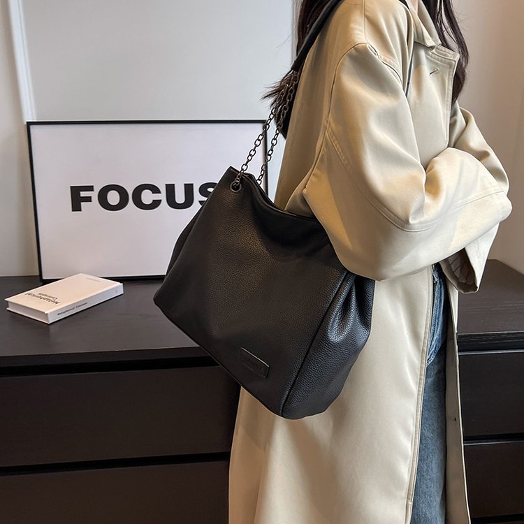 Large-capacity bag summer new women's bag popular casual commuter shoulder bag college student class tote bag