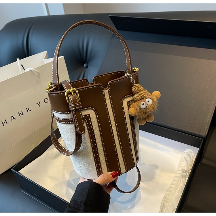 This year's popular bags for women 2024 new high-end retro contrasting handbags spring shoulder bags crossbody bags