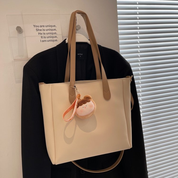 Large-capacity bag women's new summer high-end sense college student shoulder bag portable commuting tote bag