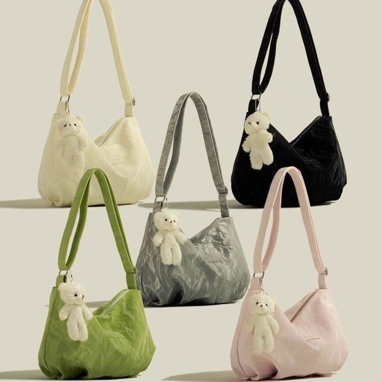 This year's popular big bag 2024 new forest style versatile commuting high-end velvet large capacity lightweight tote bag is trendy
