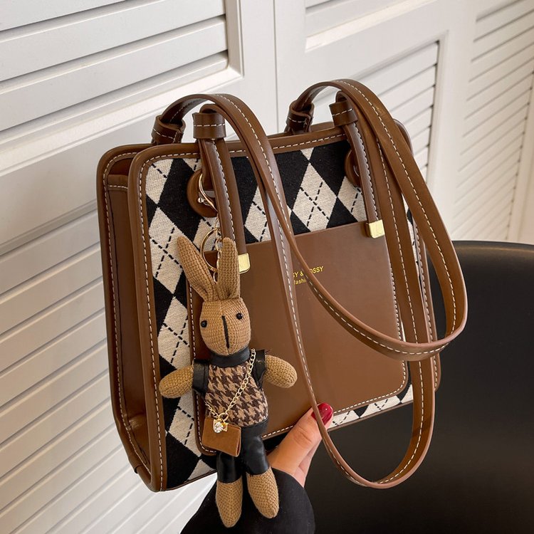 High-end niche bag women's autumn and winter new style trendy and versatile ins this year's popular foreign fashion shoulder bag