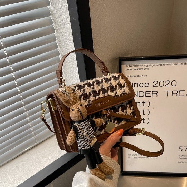 Versatile internet celebrity recommends Korean trendy ins casual fashion large capacity 2024 new crossbody shoulder handbag
