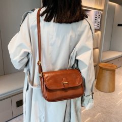 Simple commuter crossbody bag for women 2024 new versatile niche design fashionable women's bag texture ins shoulder bag