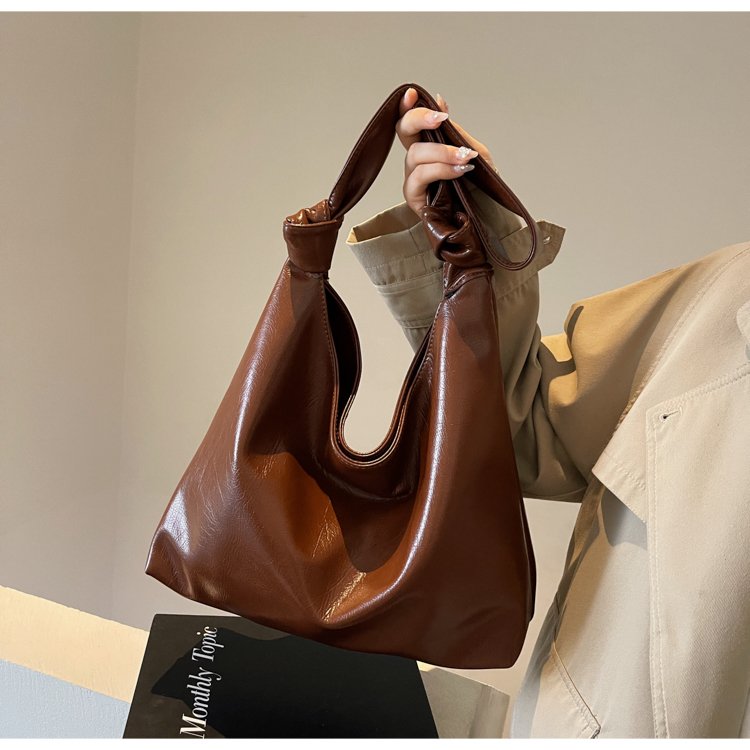 Simple tote bag for women 2024 new autumn and winter niche designer wide shoulder strap crossbody large capacity commuter bag