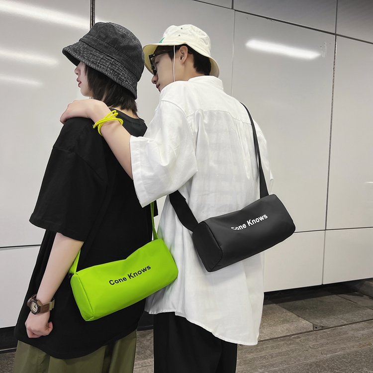 Crossbody bag for men, trendy small shoulder bag, shoulder bag for female students, simple cylindrical bag, bucket bag, fitness bag