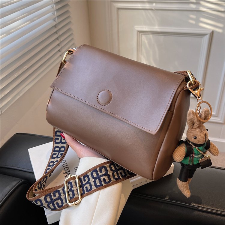 Large-capacity bag women's bag 2024 new autumn and winter fashion retro wideband crossbody bag versatile high-end small square bag