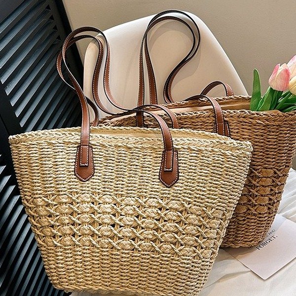 Niche fashion woven popular women's bag new texture shoulder bag versatile large capacity seaside beach bag