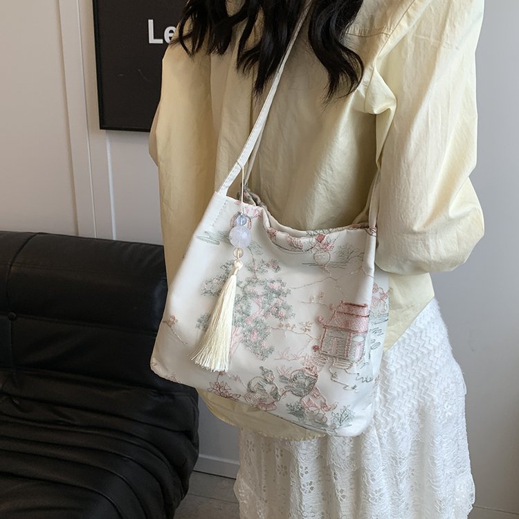 New Chinese style foreign style large capacity armpit bag for women 2024 new fashion work commuting shoulder bucket bag